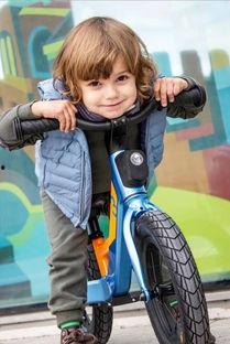 国产滑步车视频,助力儿童快乐成长的运动神器